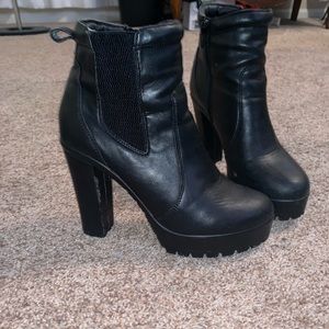 used Nine West black platform booties